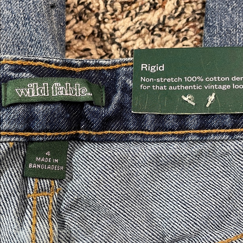 🆕 Wild Fable Barrel Zippered Bottom Low Rise Rigid Denim Jeans Sz 4 | NWT - Picture 12 of 13